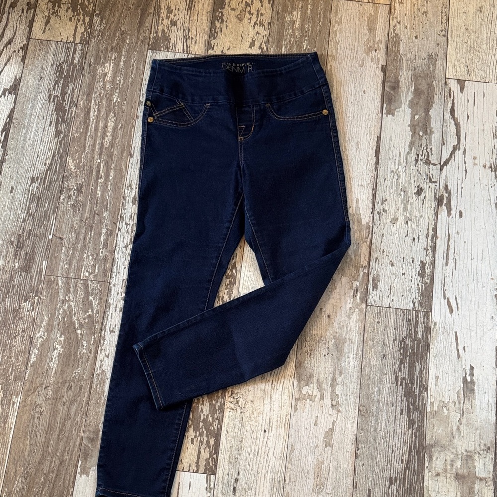 Rock & Republic Dark Navy Stretch Denim Jeggings